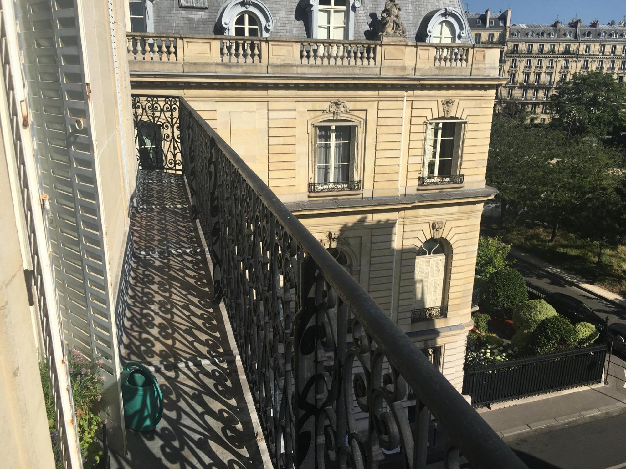 Vue Tour Eiffel Et 5 Minutes Des Champs-Elysees Appartement 2 Chambres Paris 16 Etoile Bagian luar foto