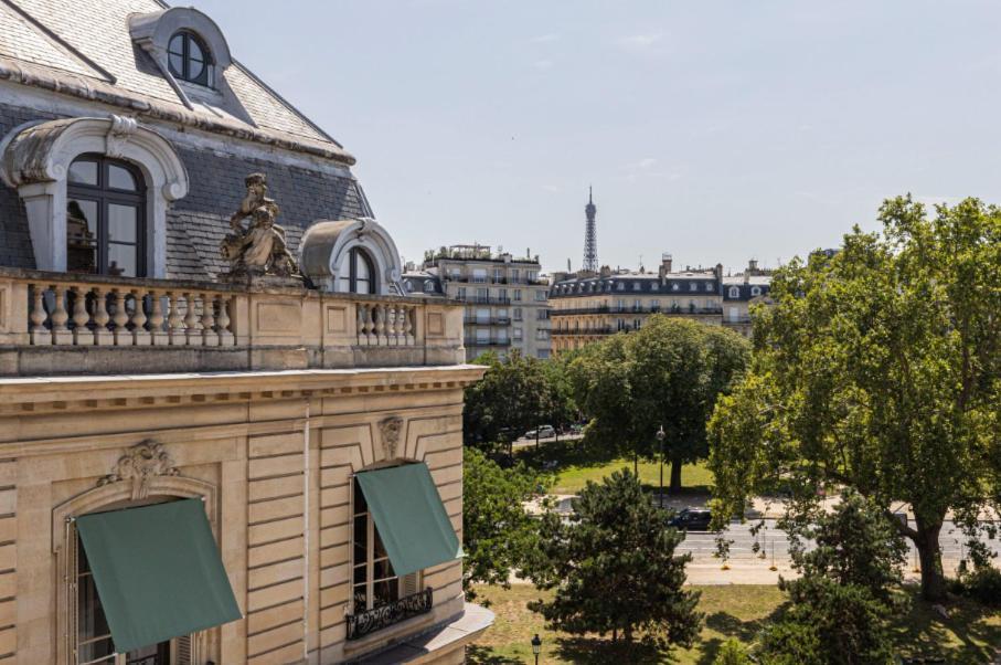 Vue Tour Eiffel Et 5 Minutes Des Champs-Elysees Appartement 2 Chambres Paris 16 Etoile Bagian luar foto